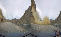 Hakkâri-Van Karayolunda Heyelan Kamerada