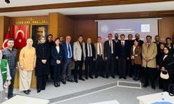 Hakkari’de “Yeni Nesil İletişim” Paneli: Dijital ve Geleneksel İletişim Birlikte Güçleniyor