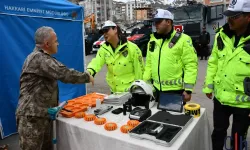 Hakkari’de Polis Haftası Coşkusu: Emniyet Teşkilatı Vatandaşla Buluştu
