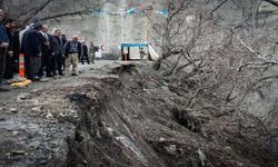 Hakkari'de Yoğun yağış sonrası oluşan risk yerinde incelendi