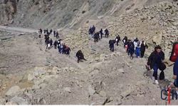 Hakkâri Zap Spor Kafilesi Heyelanı Yürüyerek Deplasmana Gitti
