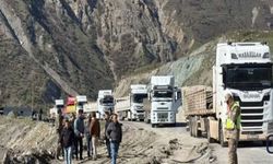 Hakkari’de heyelan sonrası köprü hamlesi: Panel köprü kuruluyor