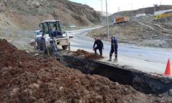 Hakkari’de Su Arızalarına Ekiplerden Yoğun Müdahale