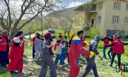 Hakkâri Üniversitesi Damla Topluluğu’ndan Köy Okuluna Ziyaret