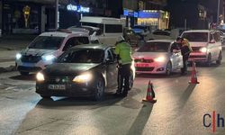 Hakkari'de Bayram'da Sıkı Denetim! Trafik Ekipleri İpek Yolu’nda Sürücüleri Mercek Altına Aldı