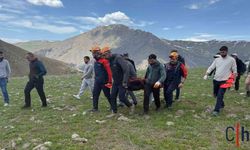 Kayalıklardan Düşen 14 Yaşındaki Çocuk Yaralandı