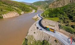 Hakkari-Van Karayolu İçin Açılan Alternatif Yolda Asfaltlama Başladı