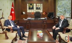 Derecik Kaymakamı İbrahim Yazıcı’dan Vali Taşyapan’a Ziyaret