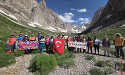 İzmirli Dağcılar Cilo-Sat’ta Kamp Kurdu