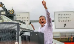 CHP’de ‘Yeni Parti’ İddiası Gündemde: Özgür Özel Cephesinde Kritik Bekleyiş