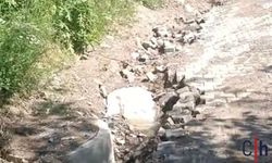 Su Deposu Taşkını Mezarlık Yolunu Kullanılamaz Hale Getirdi