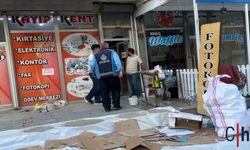 Hakkâri’de çatlak oluşan 3 bina boşaltıldı