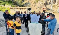AK Parti Hakkâri İl Başkanı Kaya, Işıklar Köyü'nde Vatandaşlarla Buluştu