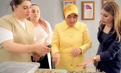 Vali Taşyapan'ın Eşi Nesibe Taşyapan'dan Kadın Kooperatifine Destek Ziyareti