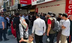 Hakkari'de Bıçaklı Kavga: Kavgayı Ayırmak İsteyen 2 Kişi Yaralandı