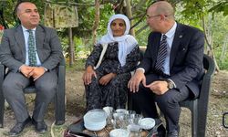 Ayni Özbek’e Bir Destek de İki Belediye Başkanından