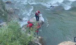 Derecik’te Kayıp Şevket İzci İçin Arama Çalışmaları Genişletildi