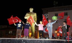 Hakkari'de 15 Temmuz Demokrasi ve Millî Birlik Günü Programına Yoğun Katılım