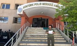 Gazeteci Mimar Kaya: “Reşit olmayan öğrencilerin siyasi malzeme yapılması etik değildir”