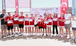 Hakkâri'nin Tenis Takımları ANALİG'de Namağlup Yarı Finalde