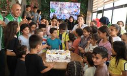 İHH'den çocuklara tatlı sürpriz