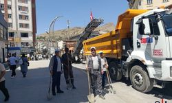Belediye ekipleri kent genelinde çalışmalarını sürdürüyor