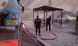 Hakkari Belediyesi’nden Mesire Alanlarında Kapsamlı Temizlik Çalışması