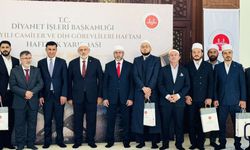 Başkan Kaya, Hafızların Kur’an tilavetine eşlik etti