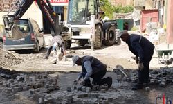 Hakkari’de betonit taş çalışmaları sürüyor
