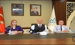Hakkari’de sosyal yardım çalışmaları değerlendirildi