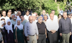 Apê Musa mezarı başında anıldı: Özgür Basın’la yaşıyor