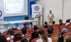 Hakkari Üniversitesi’nde sağlıklı yaşam semineri düzenlendi