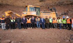 Vali Taşyapan sınır hattındaki çalışmaları yerinde inceledi