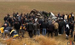 Hakkâri-Van kara yolunda kaza: 1’i ağır 8 yaralı