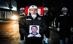 Hakkari’de polis memuru son yolculuğuna dualarla uğurlandı