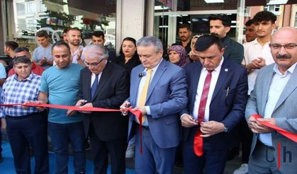 Hakkâri'de Media Kent teknoloji mağazası açıldı