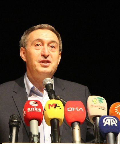 Sırrı Süreyya Önder’in Ameliyatı Başarıyla Geçti: Tuncer Bakırhan’dan Yeni Bilgiler