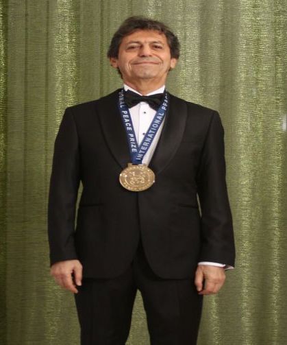 Akif Manaf, Uluslararası Barış Çalışmalarıyla Ödüllendirildi