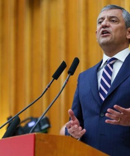 Özgür Özel: “Bu Mesele Hepimiz İçin Tarihi Bir Sorumluluktur”