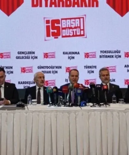 Diyarbakır'da konuşan Erbakan süreç için referandum istedi