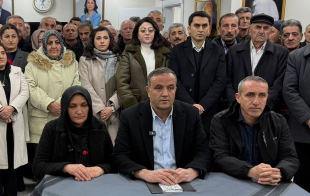 DEM Parti Hakkari’den Rojava Vurgulu Basın Açıklaması
