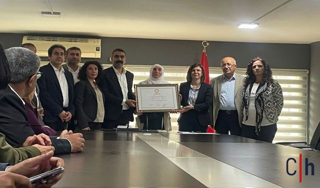 DEM Partili Belediye Başkanları Diyarbakır'da Göreve Resmen Başladı
