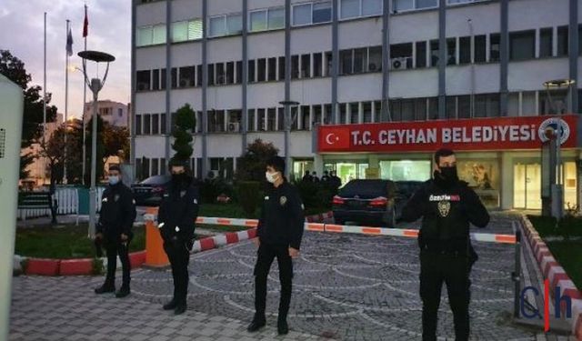 Ceyhan Belediyesi'nde toplamda 287 kişi işlerine son verildi