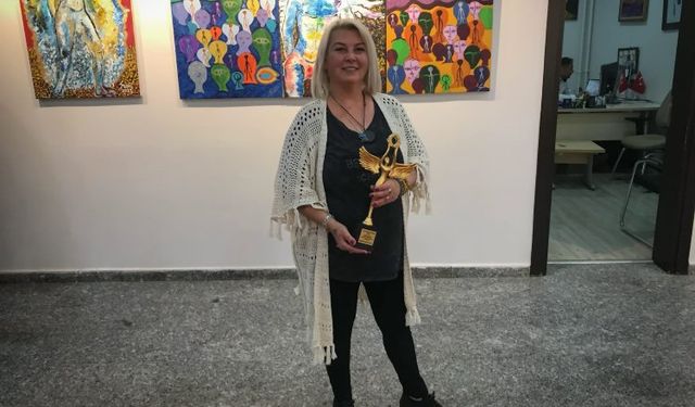 Rezzan Ogül Yıldız'a Altın Melek Ödülü verildi