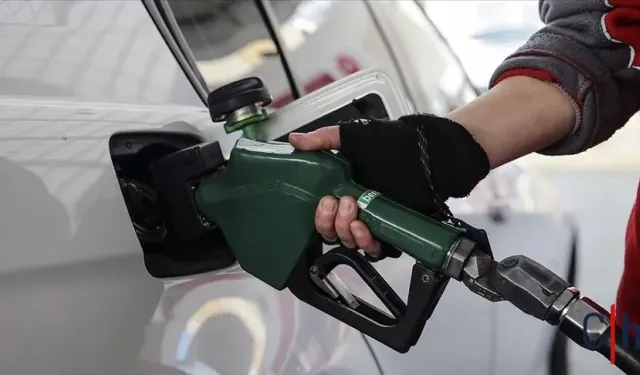 Akaryakıt Fiyatlarında Büyük Düşüş: Benzine ve Motorine Önemli İndirim Yolda