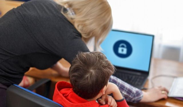 Çocuklarınızı İnternette Güvende Tutmanın Yolları