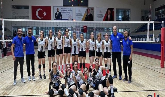 Hakkari Voleybolu Zirveye Koşuyor: 7. Haftada 6. Galibiyet!