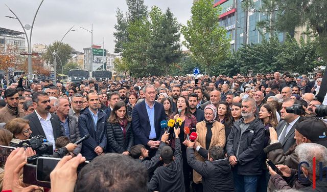 Tuncer Bakırhan: "Kayyımcı Anlayışa Karşı Mücadeleye Davet Ediyoruz"