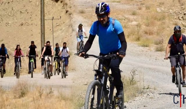 Hakkari'de Ücretsiz Bisiklet Etkinliği: Sağlıklı Bir Yaşam İçin Pedal Çevirin!