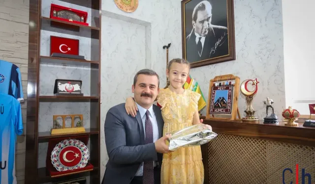 Minik Kaymakam Göreve Başladı! 23 Nisan’da Renkli Anlar